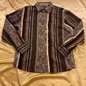 Men’s long sleeve button down